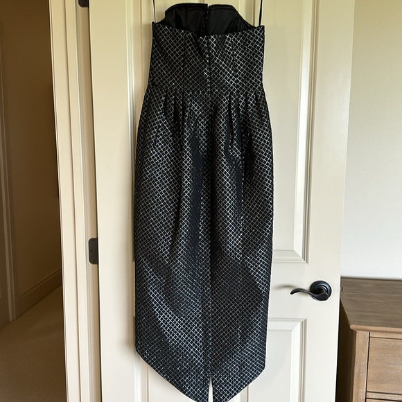 Isabel Garcia Black + Silver Formal Cocktail Dress - Picture 4 of 14